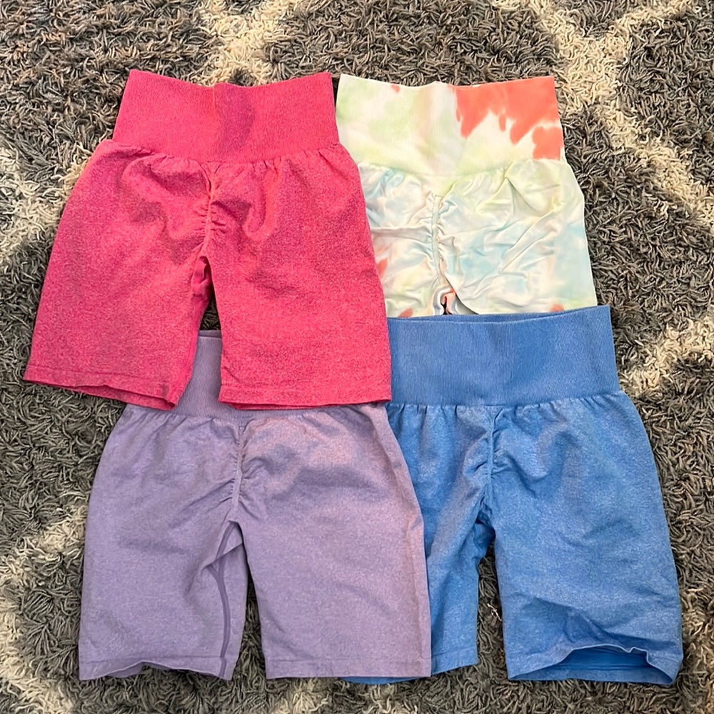 BUNDLE: 4 BIKER SHORTS
